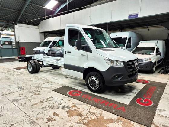 MERCEDES-BENZ SPRINTER 2.0 CDI DIESEL CHASSIS 517 EXTRA LONGO AUTOMÁTICO MERCEDES-BENZ SPRINTER 2.0 CDI DIESEL CHASSIS 517 EXTRA LONGO AUTOMÁTICO